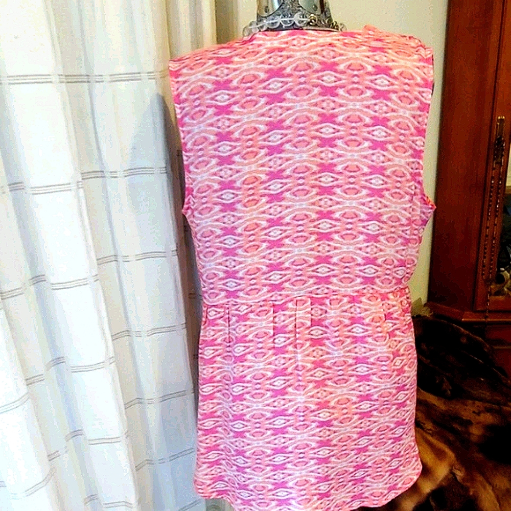 Fred David Pink Pattern Sleeveless Blouse - Picture 2 of 5